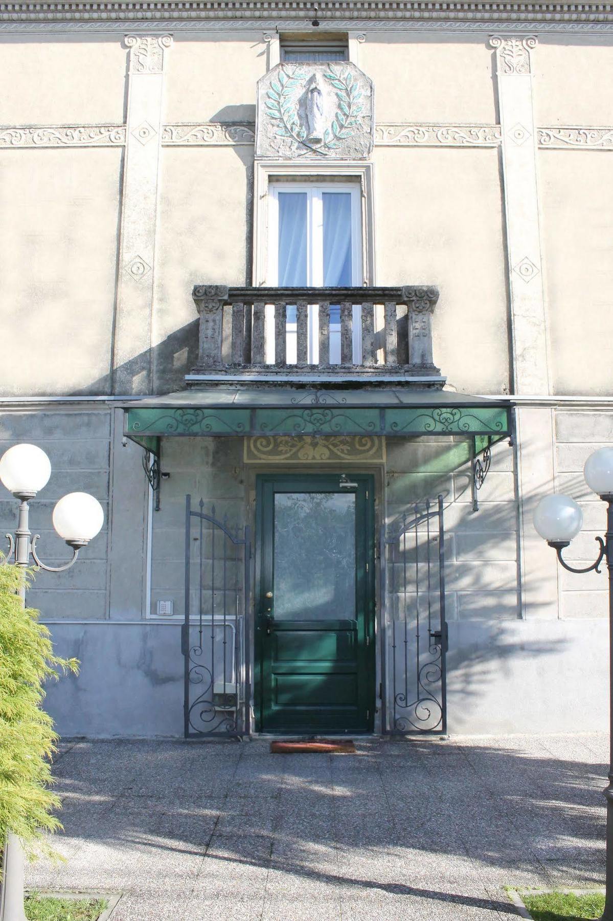 Hotel Ristorante La Torretta Bianze Exterior photo
